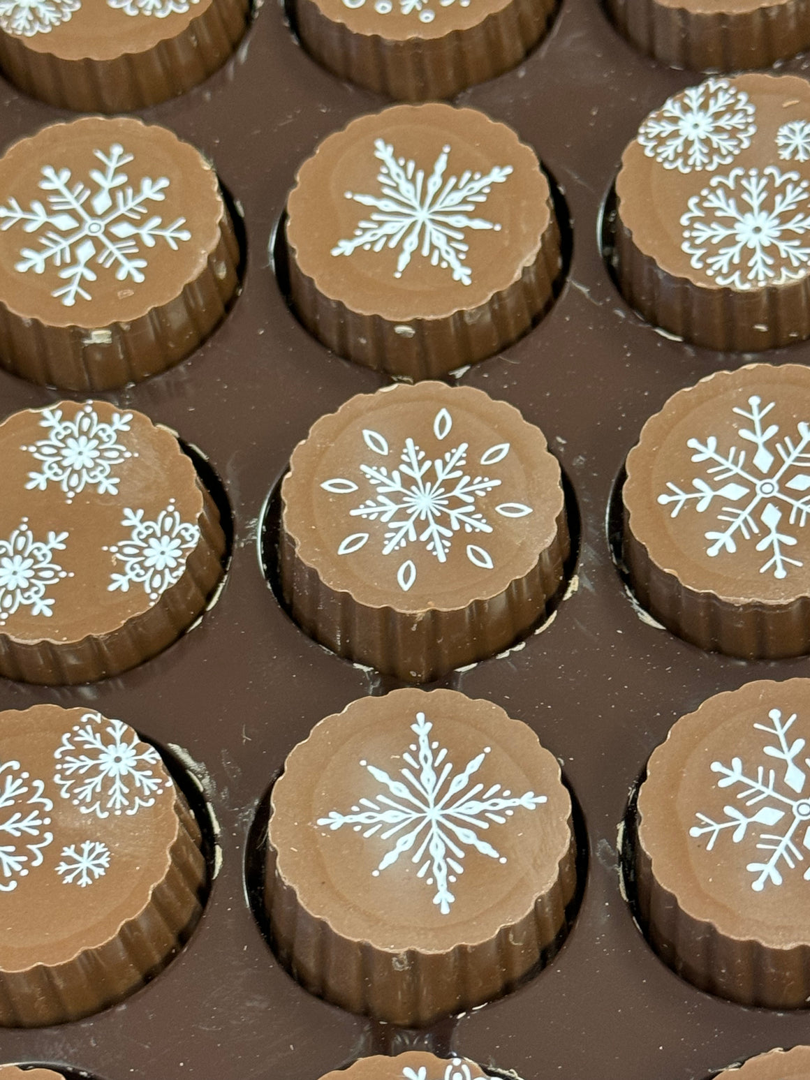 Gourmet Truffles: Snowflake